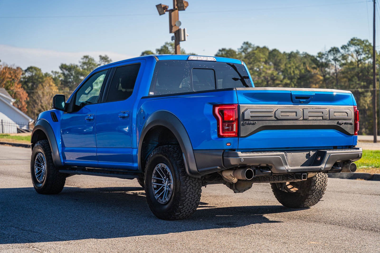 Certified 2019 Ford F150 Raptor w/ Equipment Group 802A Luxury image 3