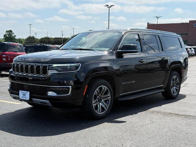 Used 2024 Jeep Wagoneer L Series II w/ Flexible Seating Group AWD/4WD image 8