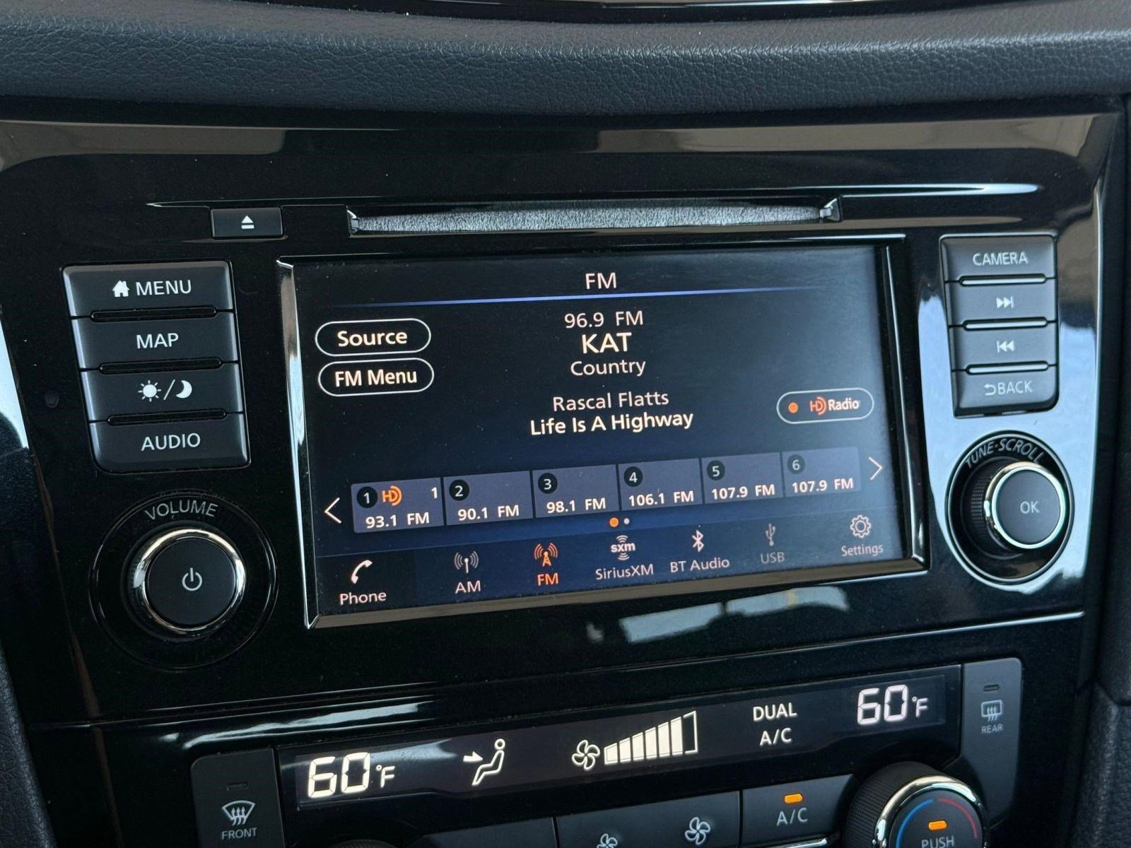 Used 2019 Nissan Rogue SV w/ Premium Package FWD image 29