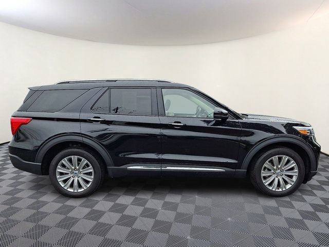 Certified 2022 Ford Explorer Limited w/ Equipment Group 301A AWD/4WD image 8