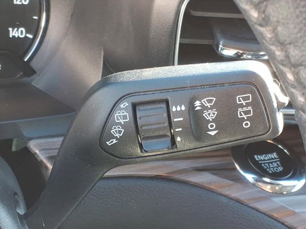 Certified 2023 Ford Explorer Limited image 28