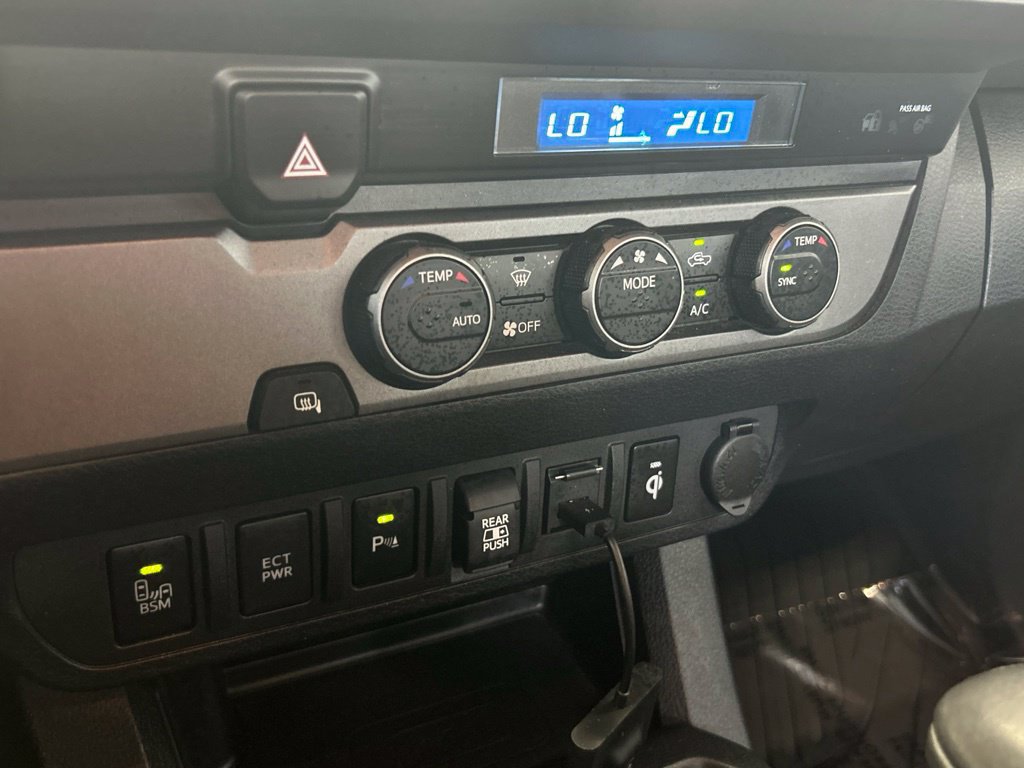 Used 2023 Toyota Tacoma TRD Off-Road w/ Technology Package RWD image 36