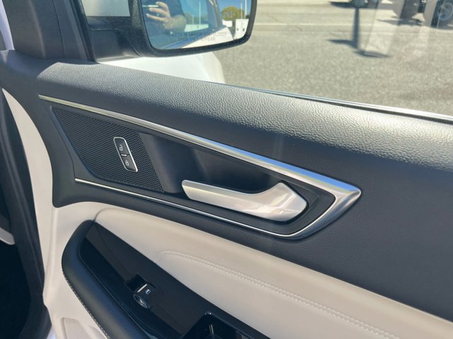 Certified 2017 Ford Edge Titanium w/ Equipment Group 301A image 32