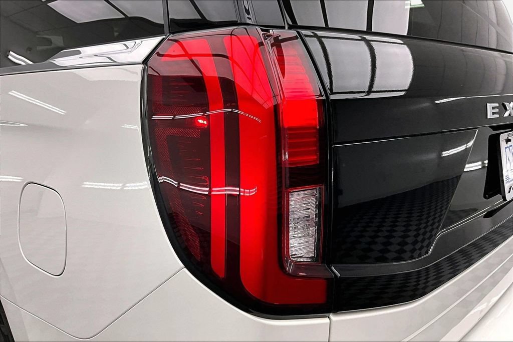 Certified 2025 Ford Expedition Active AWD/4WD image 31