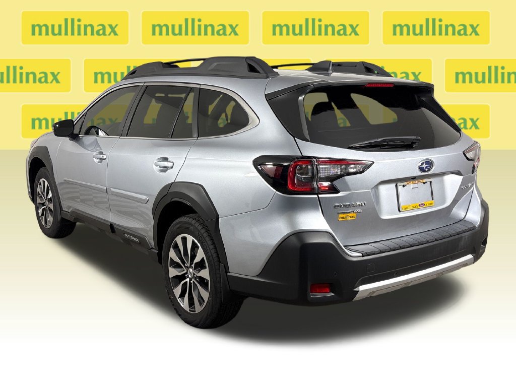 Used 2025 Subaru Outback Limited AWD/4WD image 9