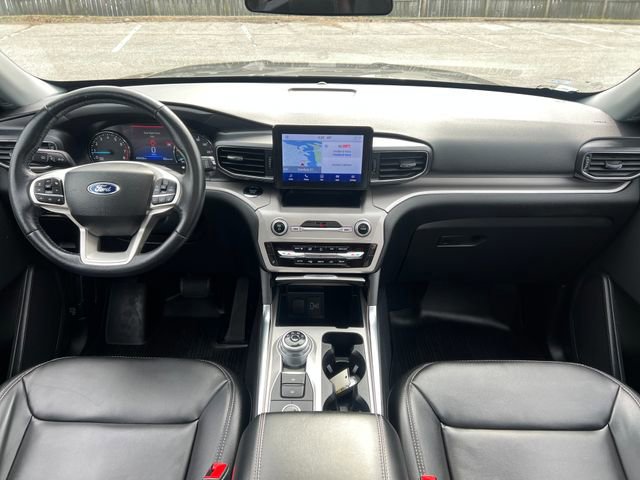 Certified 2023 Ford Explorer XLT w/ Equipment Group 202A AWD/4WD image 35