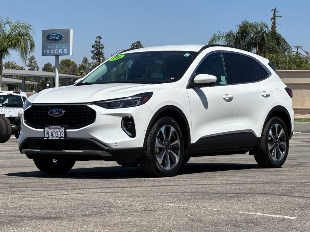 Certified 2023 Ford Escape Platinum w/ Premium Technology Package AWD/4WD image 7