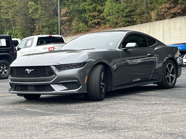 Certified 2025 Ford Mustang Coupe RWD image 8