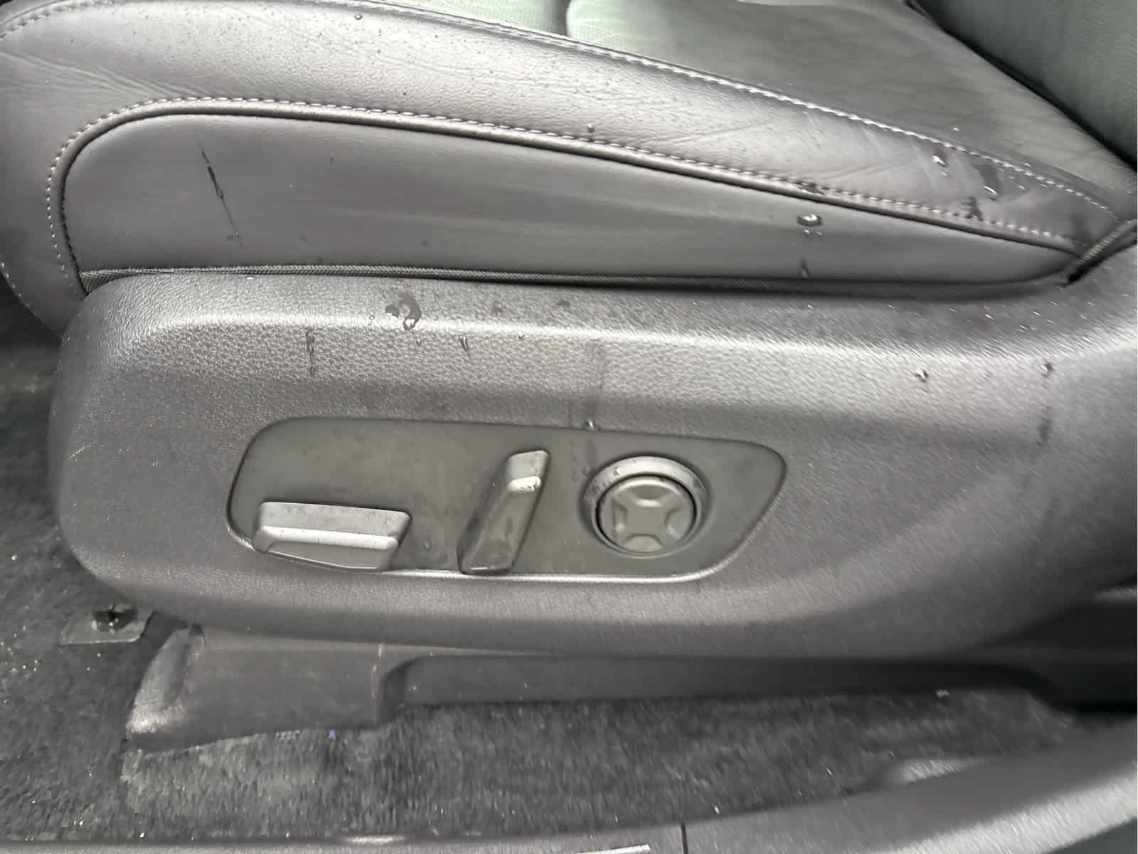 Used 2024 Kia Carnival SX image 13