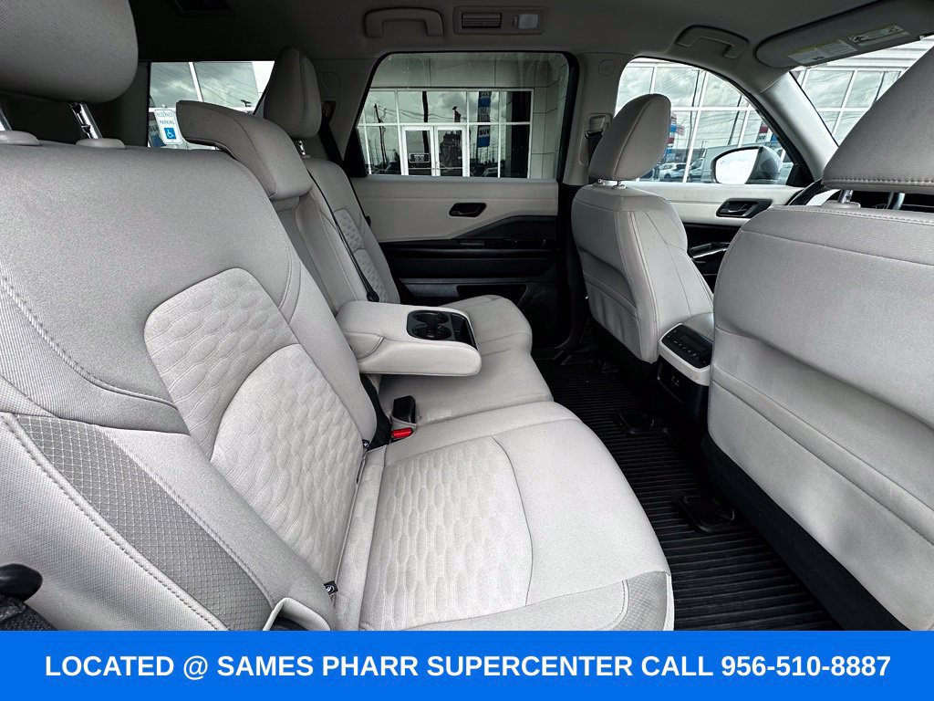 Used 2024 Nissan Pathfinder SV FWD image 25
