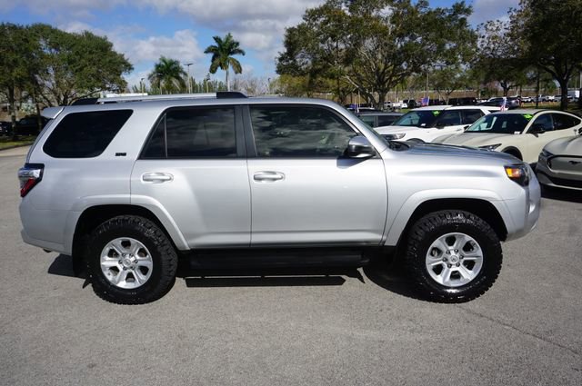 Used 2020 Toyota 4Runner SR5 image 4