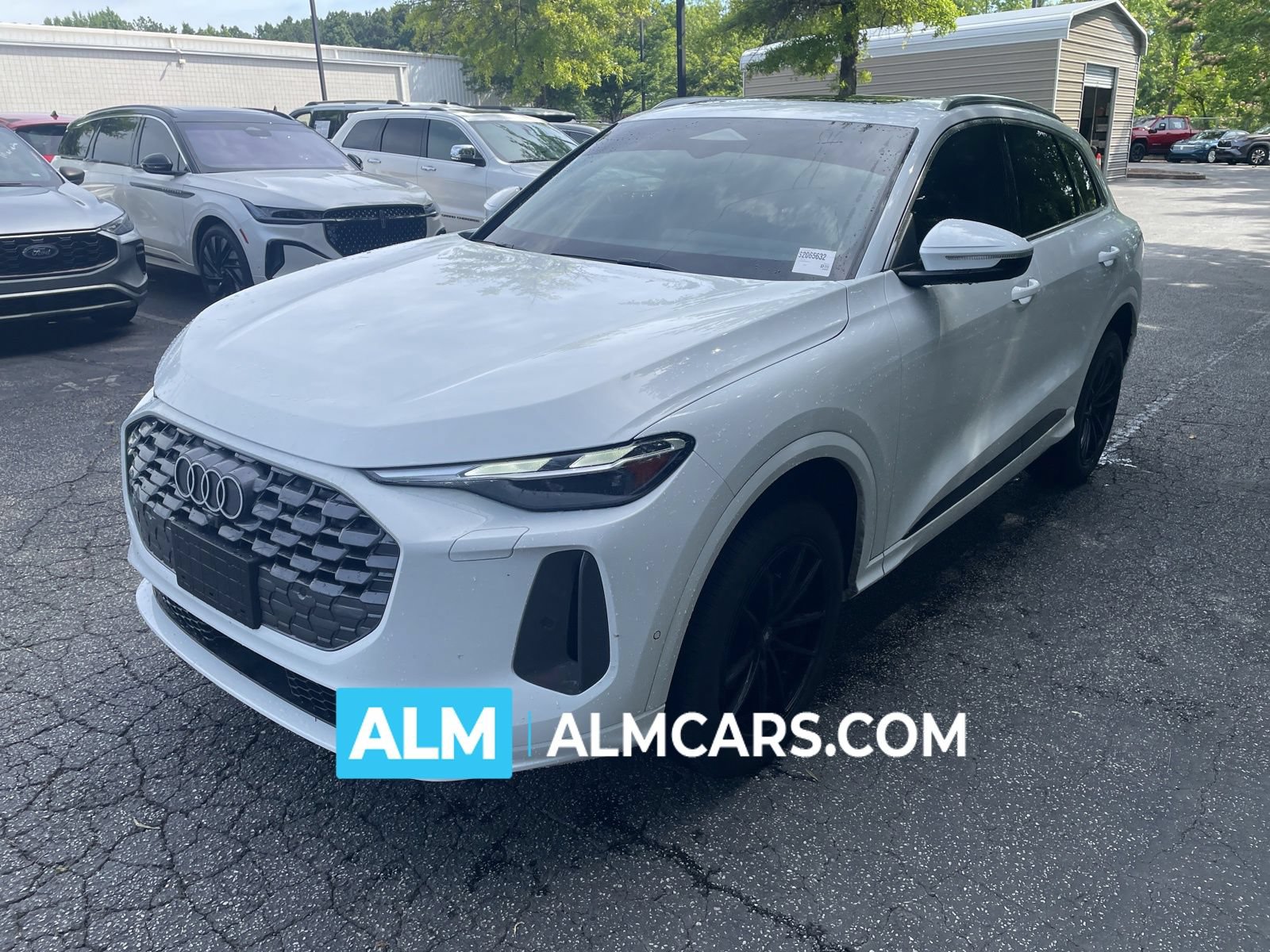Used 2025 Audi Q5 Premium w/ Convenience Package