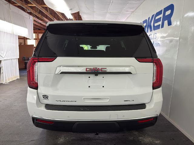 Used 2023 GMC Yukon SLT w/ SLT Luxury Package AWD/4WD image 5