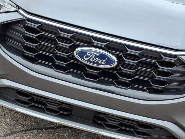 Certified 2024 Ford Escape ST-Line w/ Tech Pack #1 AWD/4WD image 16