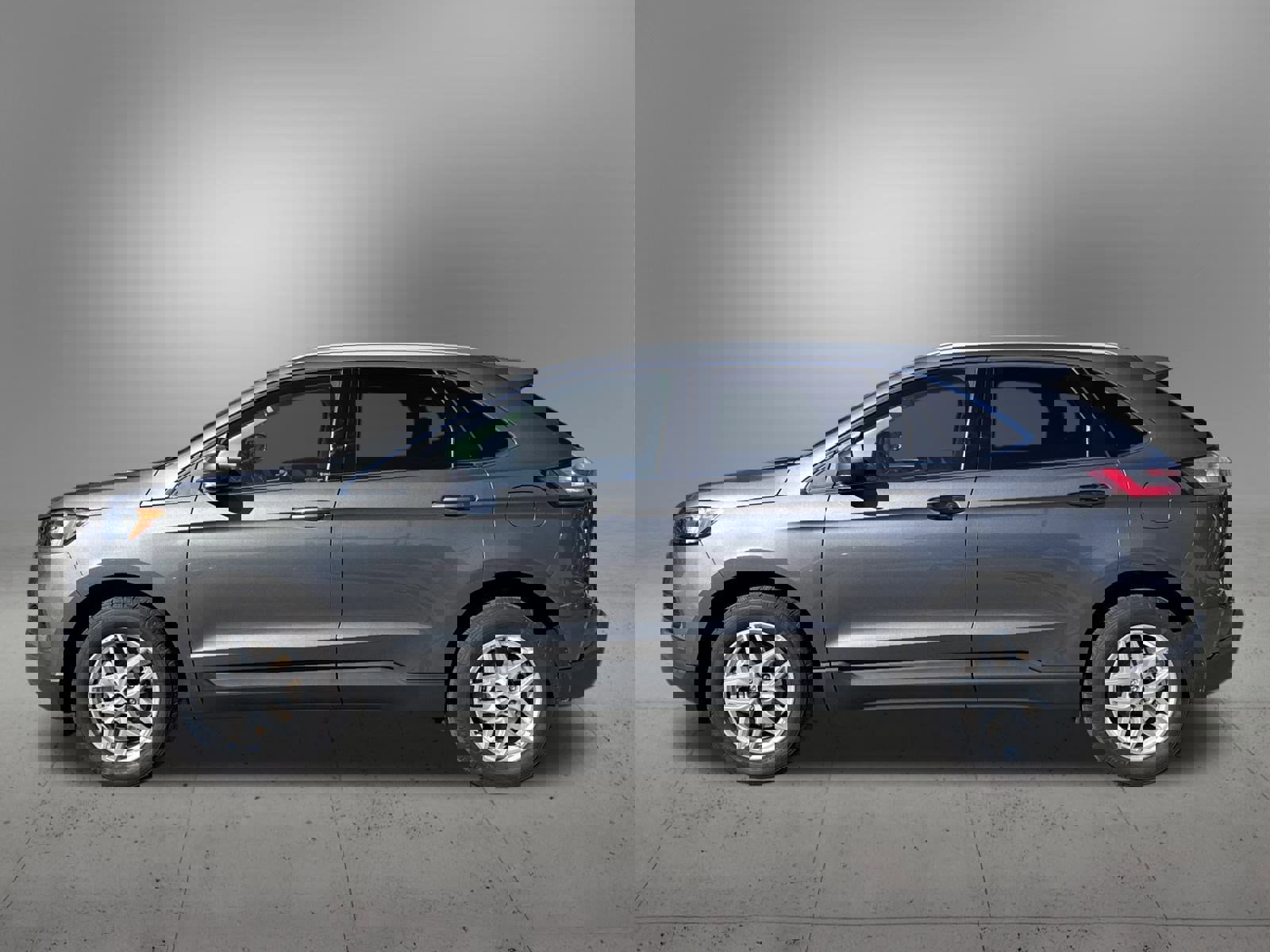 Certified 2024 Ford Edge SEL w/ Convenience Package image 2