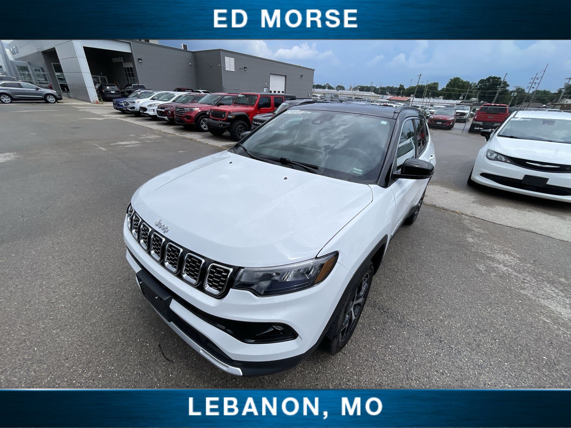 Used 2025 Jeep Compass Limited AWD/4WD image 19