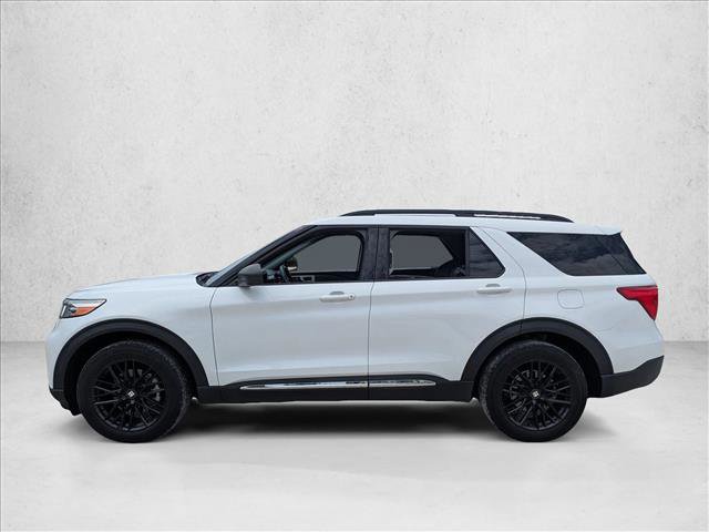 Certified 2023 Ford Explorer XLT w/ Equipment Group 202A AWD/4WD image 7