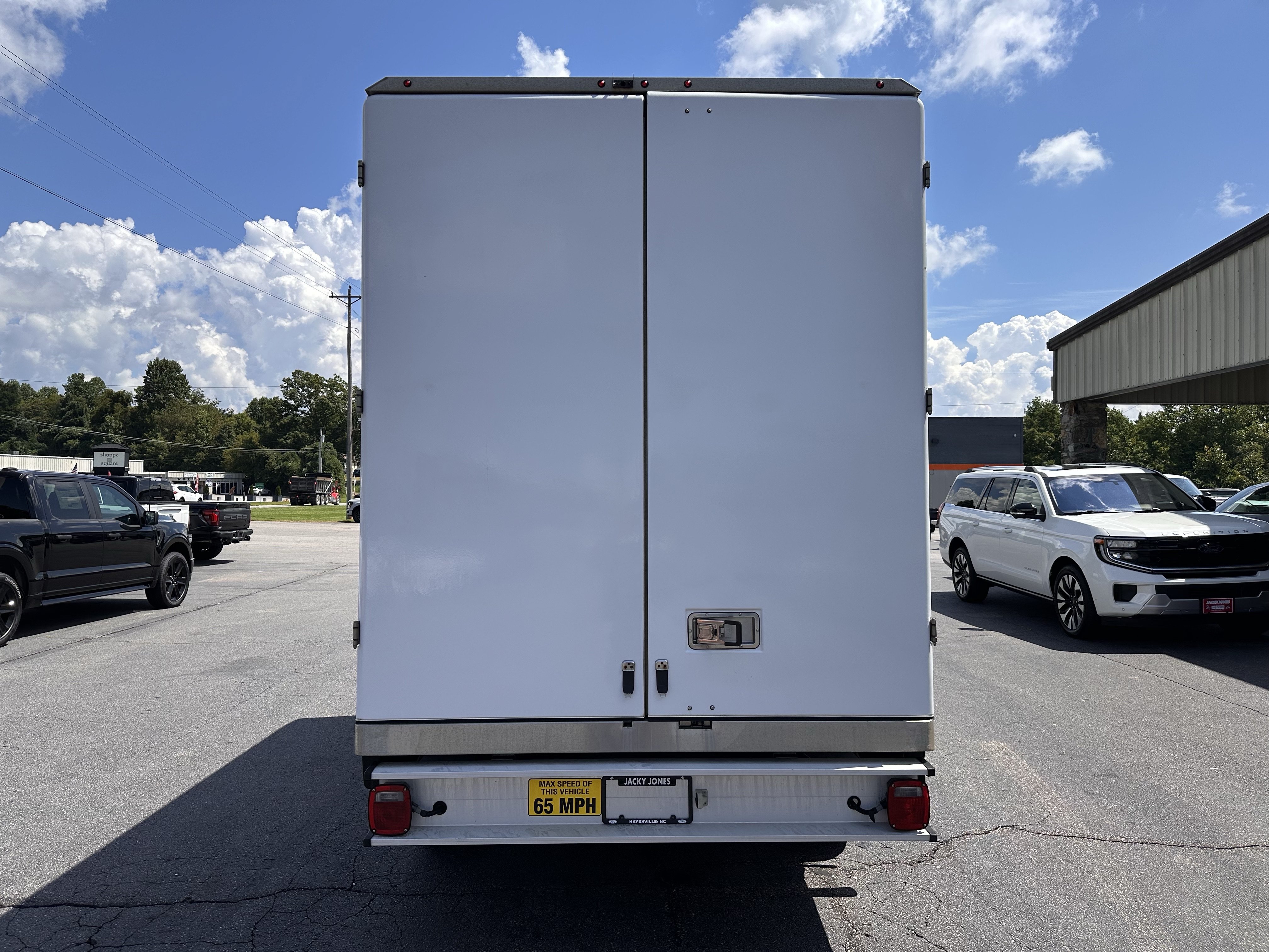 Certified 2024 Ford E-350 and Econoline 350 Super Duty w/ Power Windows & Locks Group RWD image 7