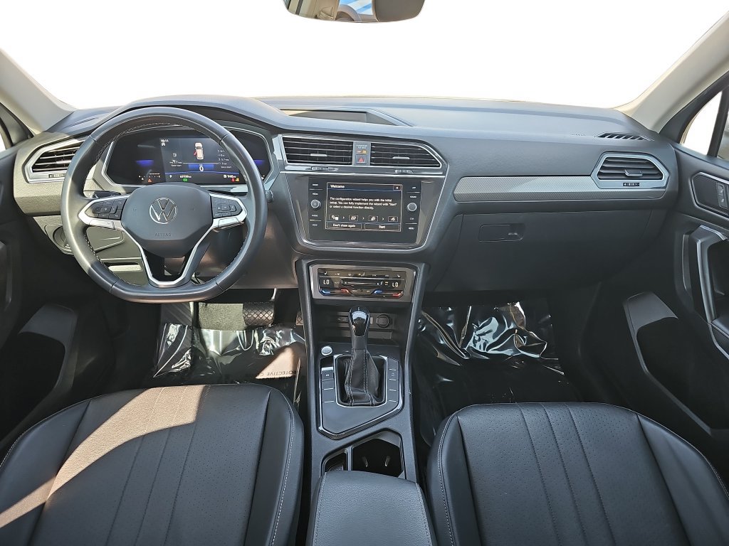 Used 2023 Volkswagen Tiguan SE FWD image 9