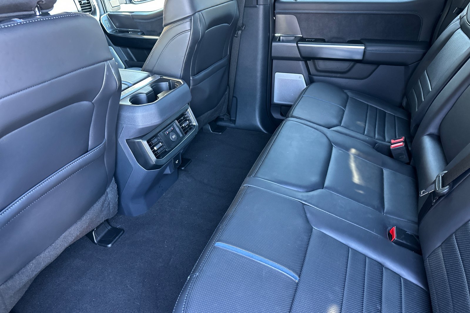 Certified 2026 Ford F250 Platinum AWD/4WD image 11