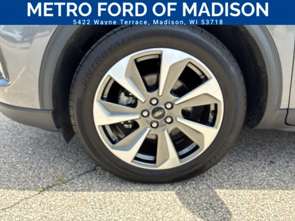 Certified 2023 Ford Escape Platinum AWD/4WD image 47