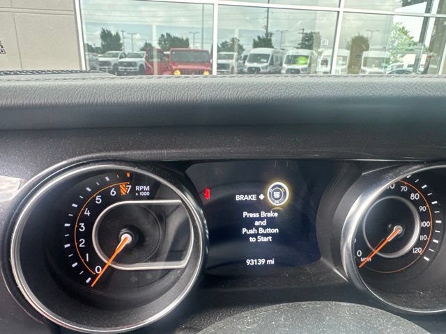 Used 2021 Jeep Wrangler Unlimited Sahara AWD/4WD image 19