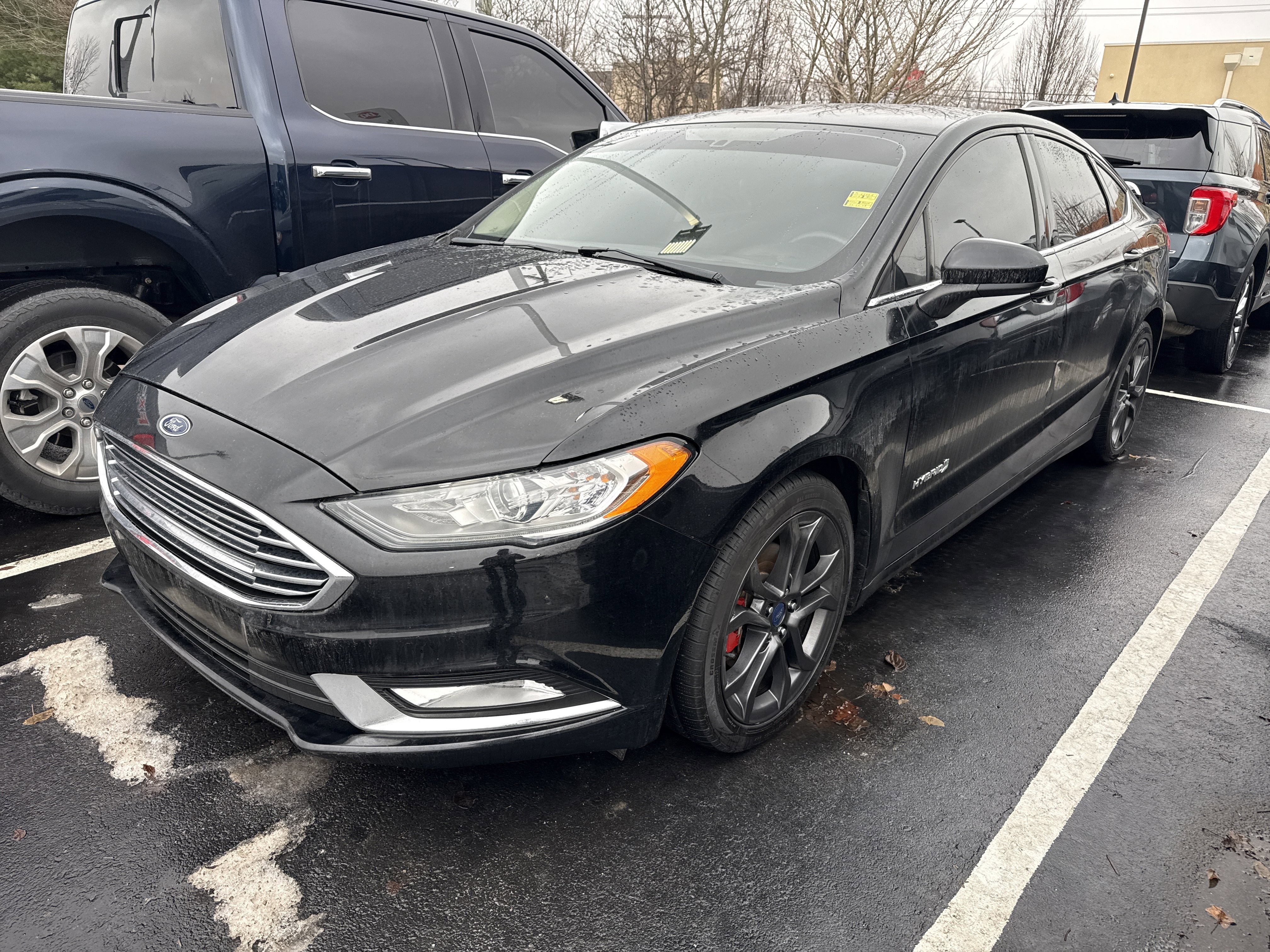 Certified 2018 Ford Fusion SE w/ Equipment Group 601A image 2