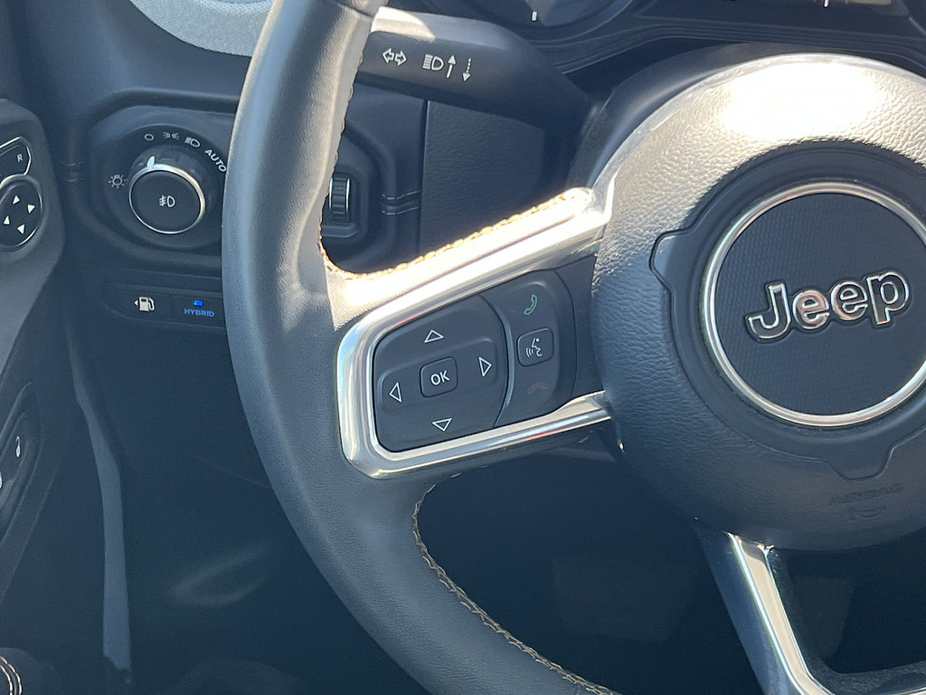 Used 2024 Jeep Wrangler Unlimited Sahara AWD/4WD image 18