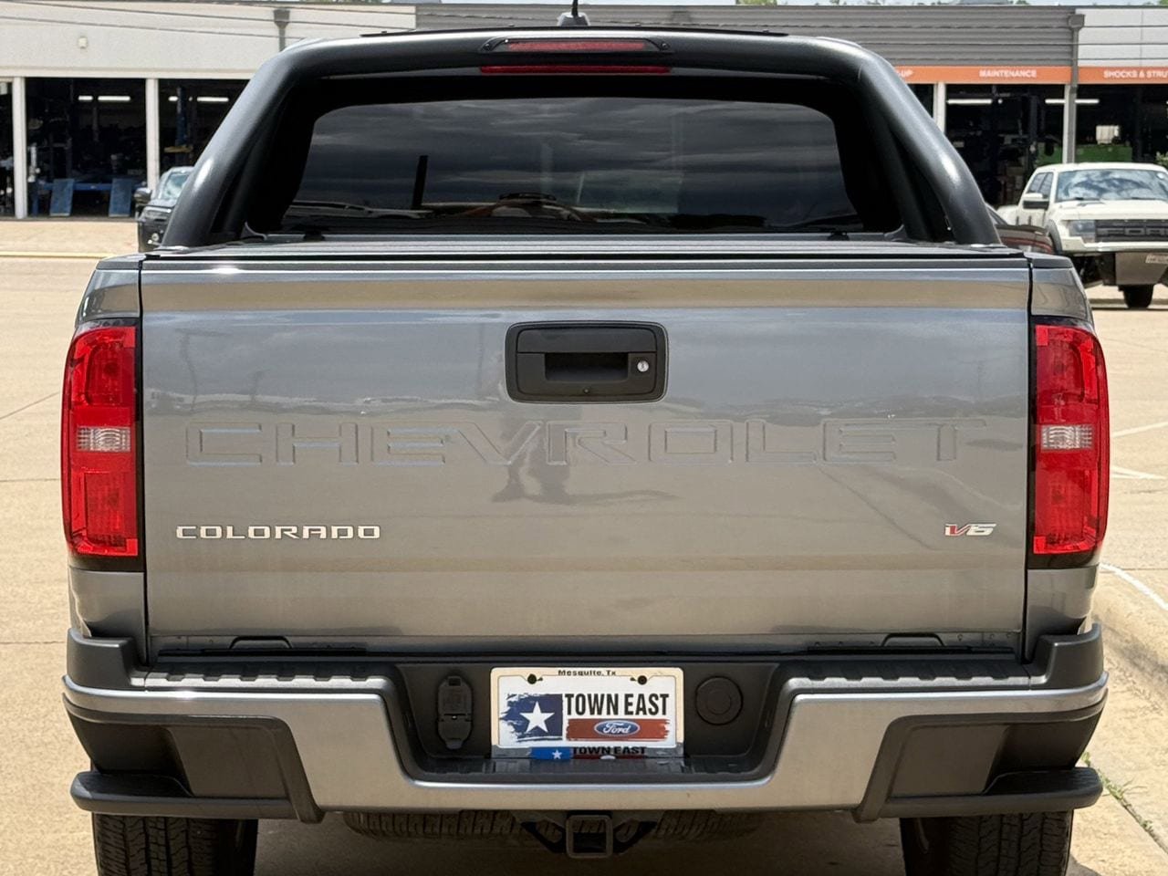 Used 2022 Chevrolet Colorado LT AWD/4WD image 6