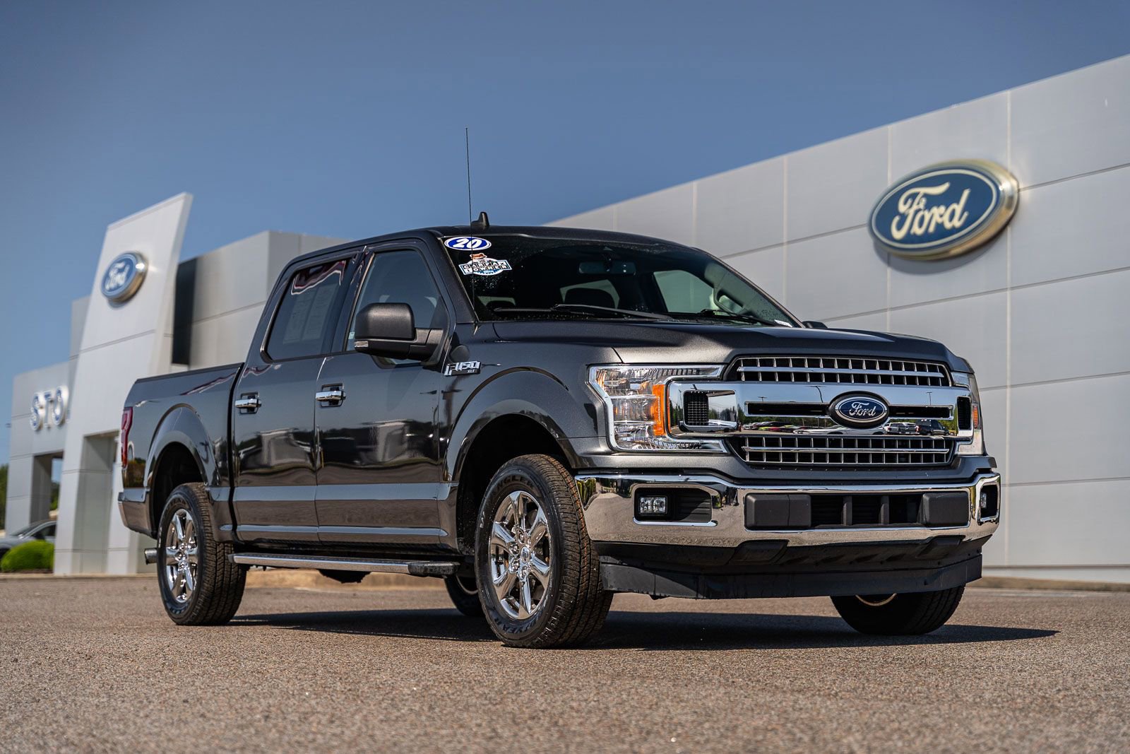 Certified 2020 Ford F150 XLT w/ Equipment Group 302A Luxury RWD image 1