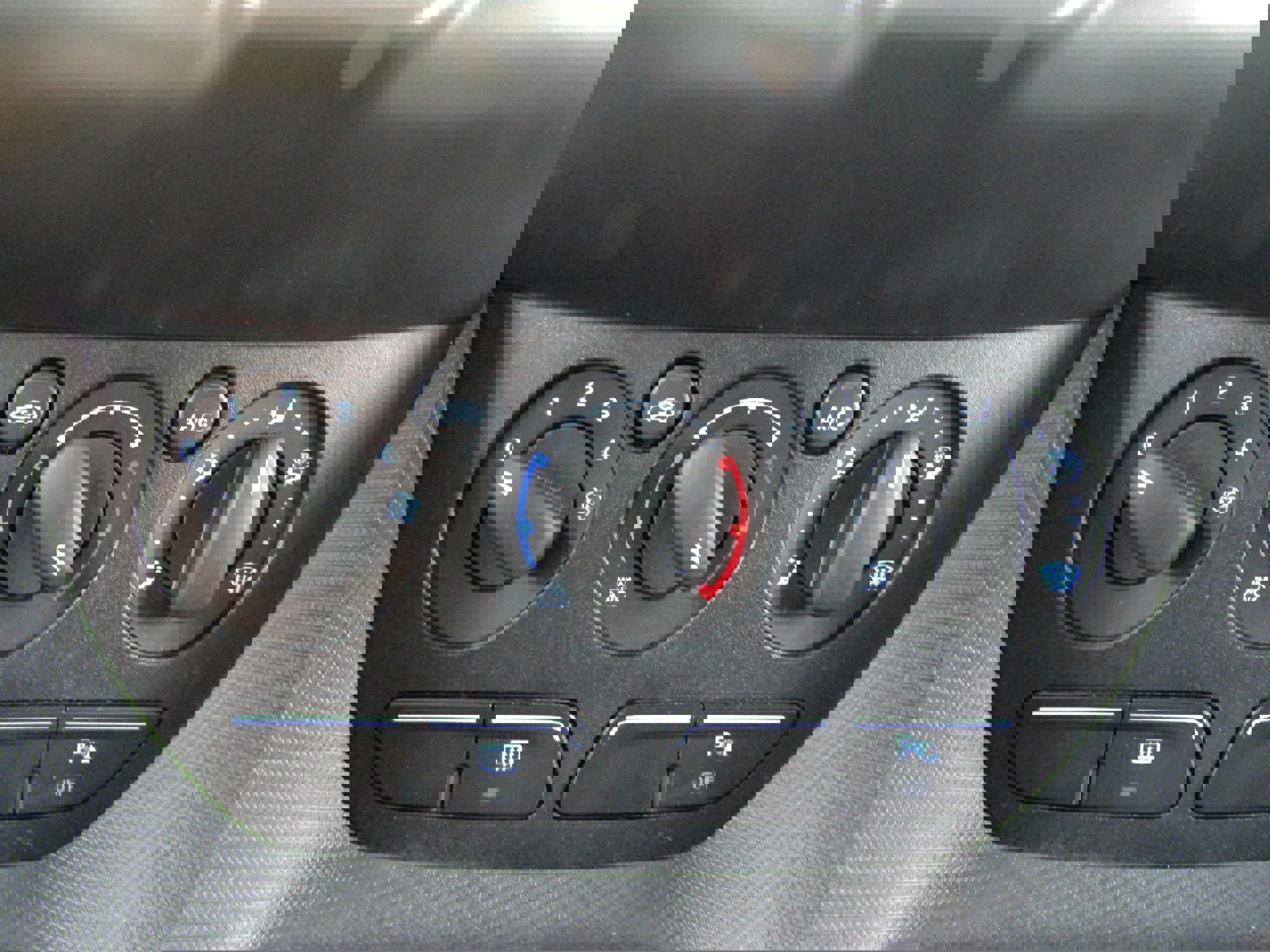 Certified 2018 Ford Transit Connect XL image 30