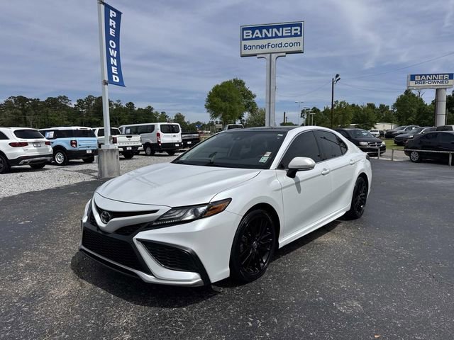 Used 2021 Toyota Camry XSE FWD image 5