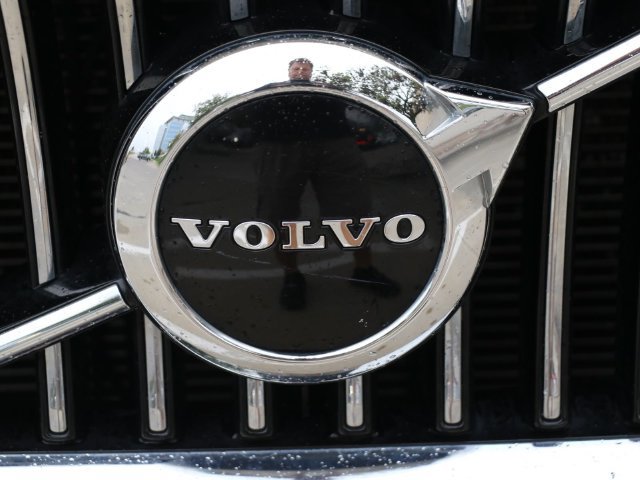 Used 2022 Volvo XC90 T6 Momentum w/ Climate Package AWD/4WD image 30