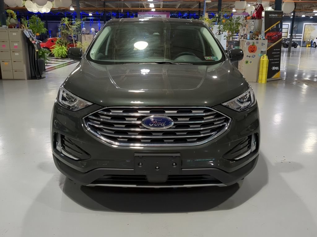 Certified 2022 Ford Edge SEL w/ Convenience Package AWD/4WD image 3