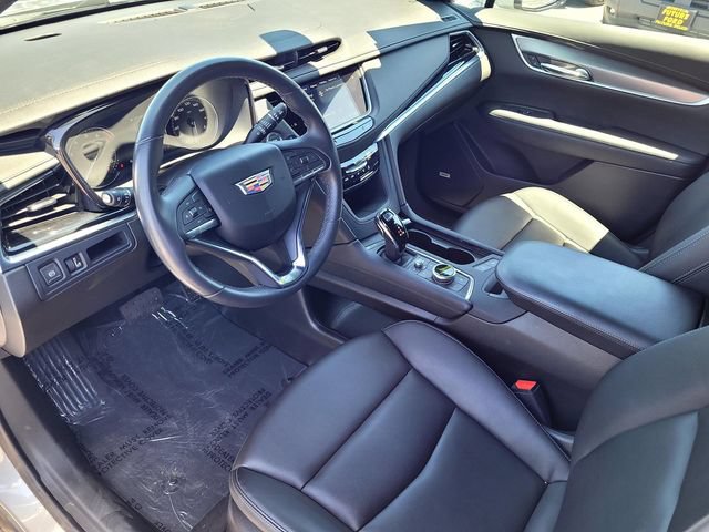 Used 2024 Cadillac XT6 Luxury AWD/4WD image 10