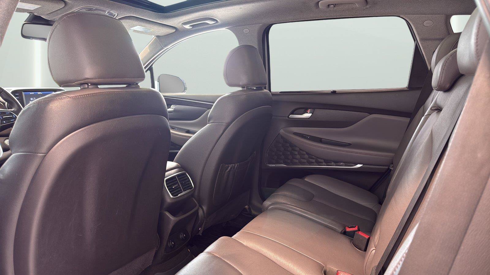 Used 2019 Hyundai Santa Fe Limited AWD/4WD image 17
