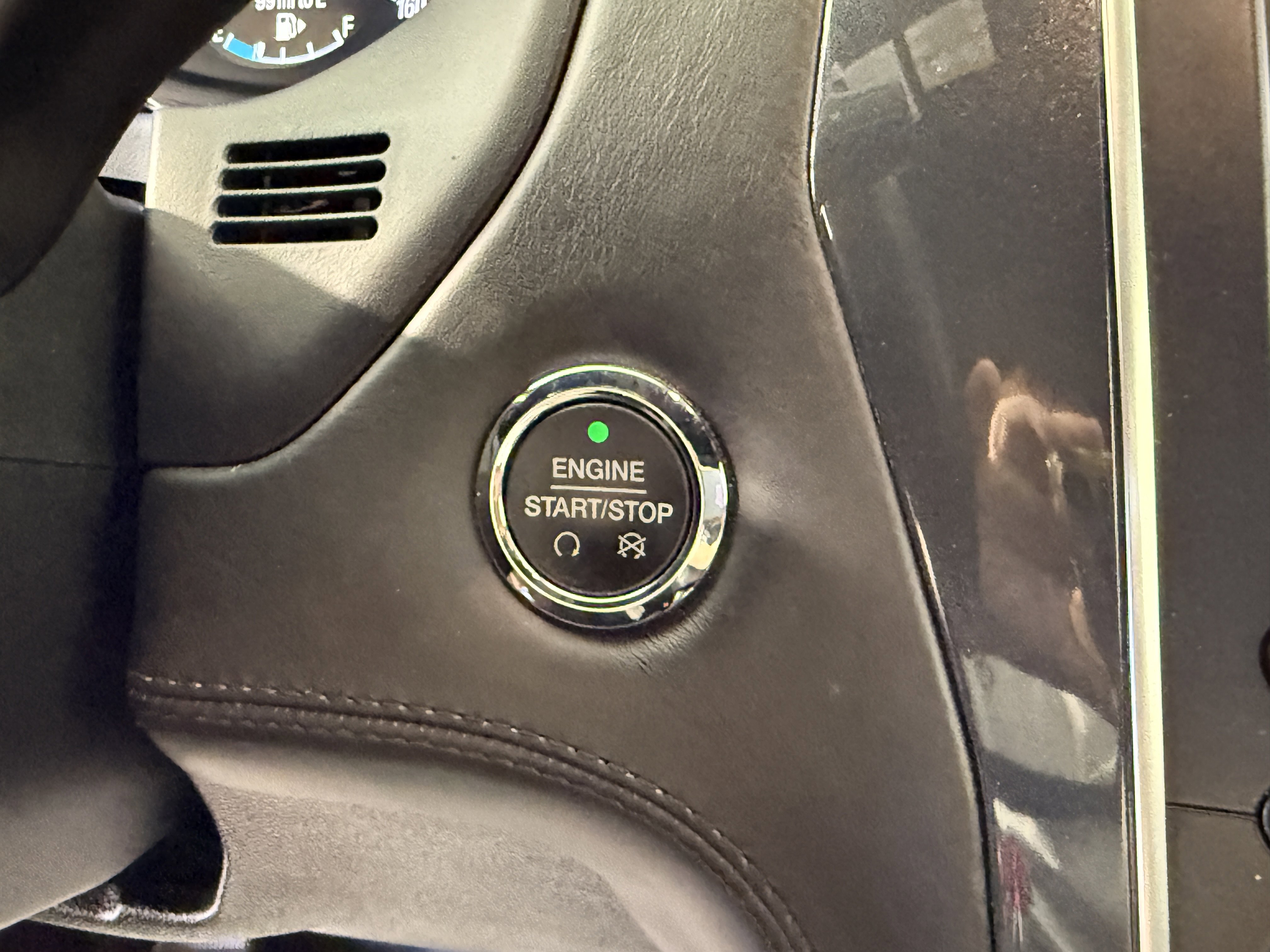 Certified 2019 Ford Explorer Platinum image 29