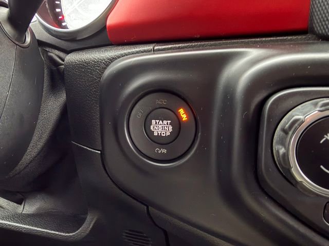 Used 2020 Jeep Gladiator Rubicon w/ Trailer Tow Package AWD/4WD image 21