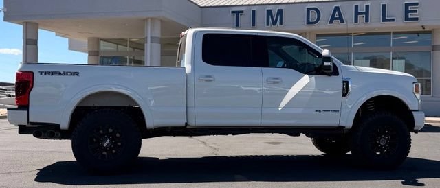 Certified 2022 Ford F250 Lariat w/ Tremor Off-Road Package AWD/4WD image 6
