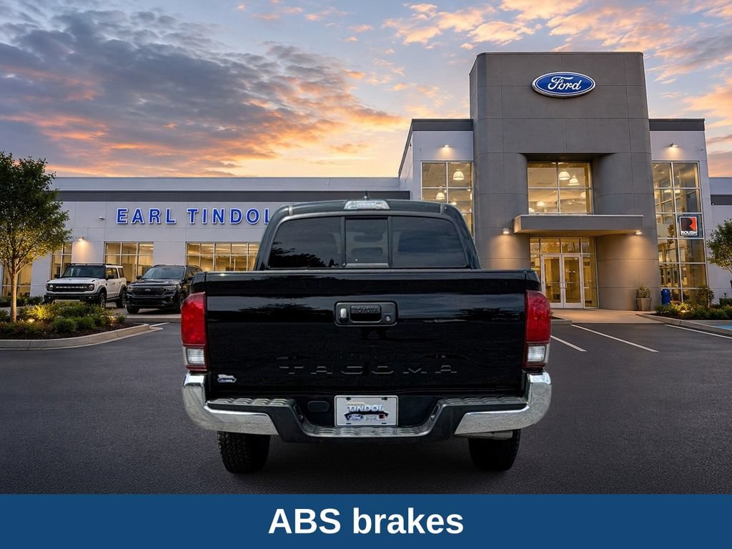 Used 2022 Toyota Tacoma SR5 RWD image 6