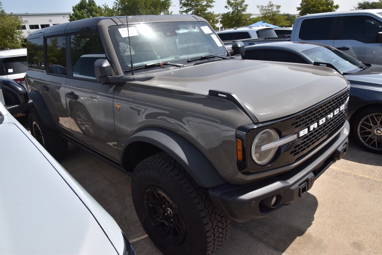 Certified 2025 Ford Bronco Badlands AWD/4WD image 5