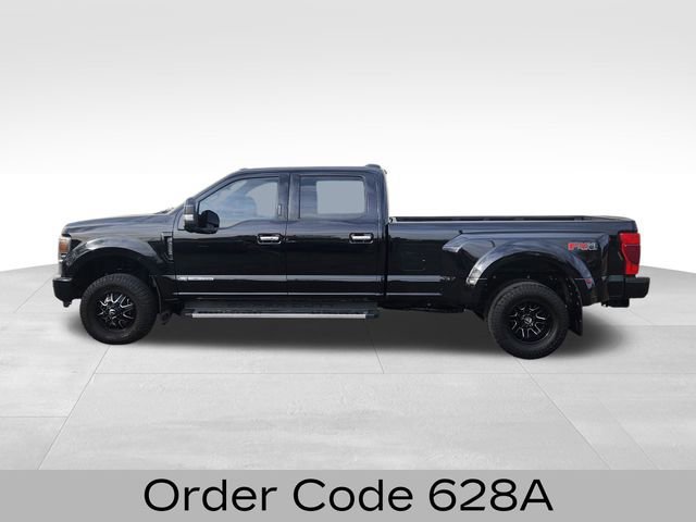 Certified 2022 Ford F350 Lariat w/ Lariat Ultimate Package image 2