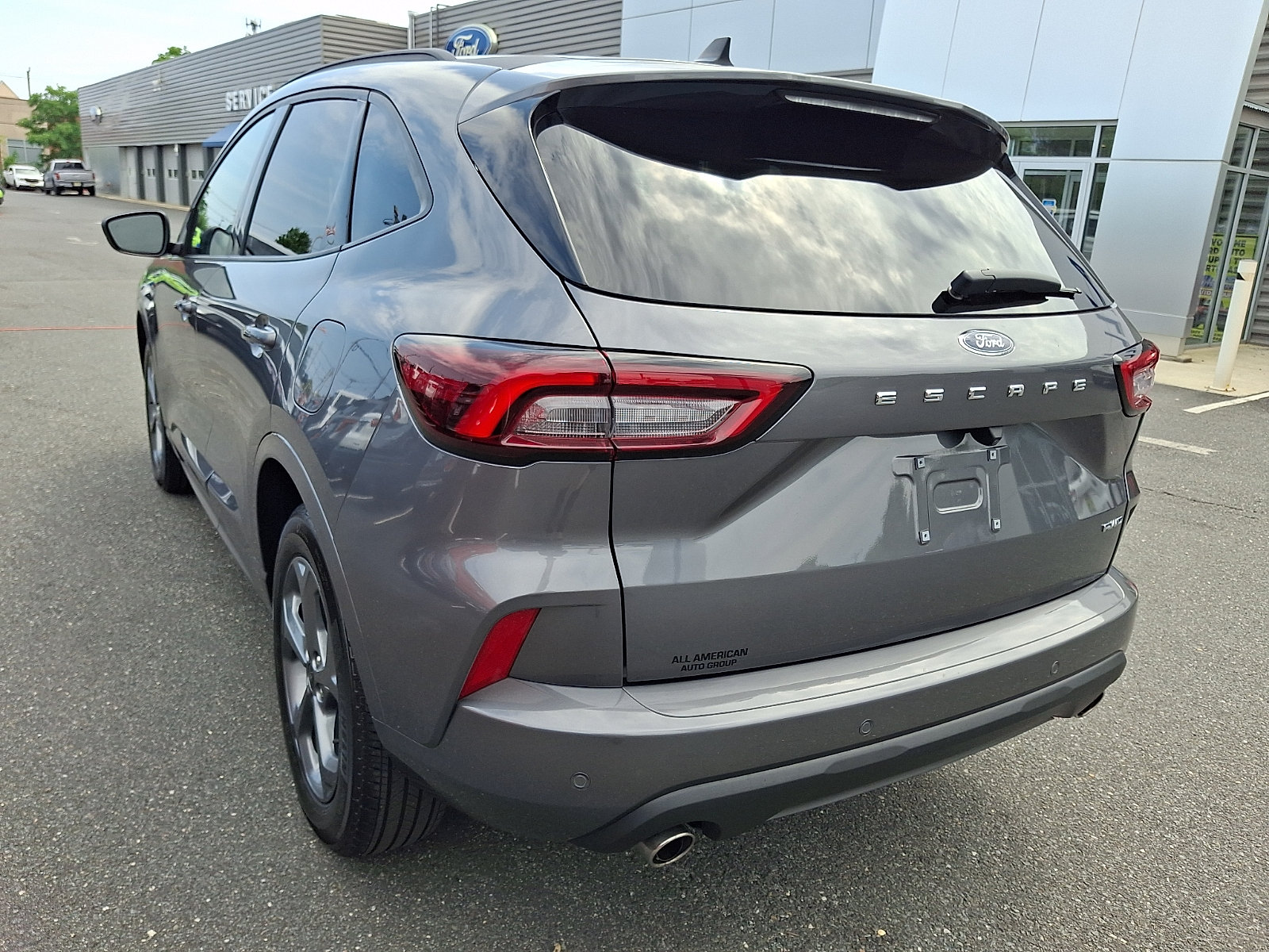 Certified 2023 Ford Escape ST-Line w/ Tech Pack #1 AWD/4WD image 8