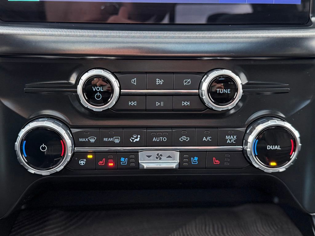 Certified 2024 Ford F150 Platinum w/ FX4 Off-Road Package image 13