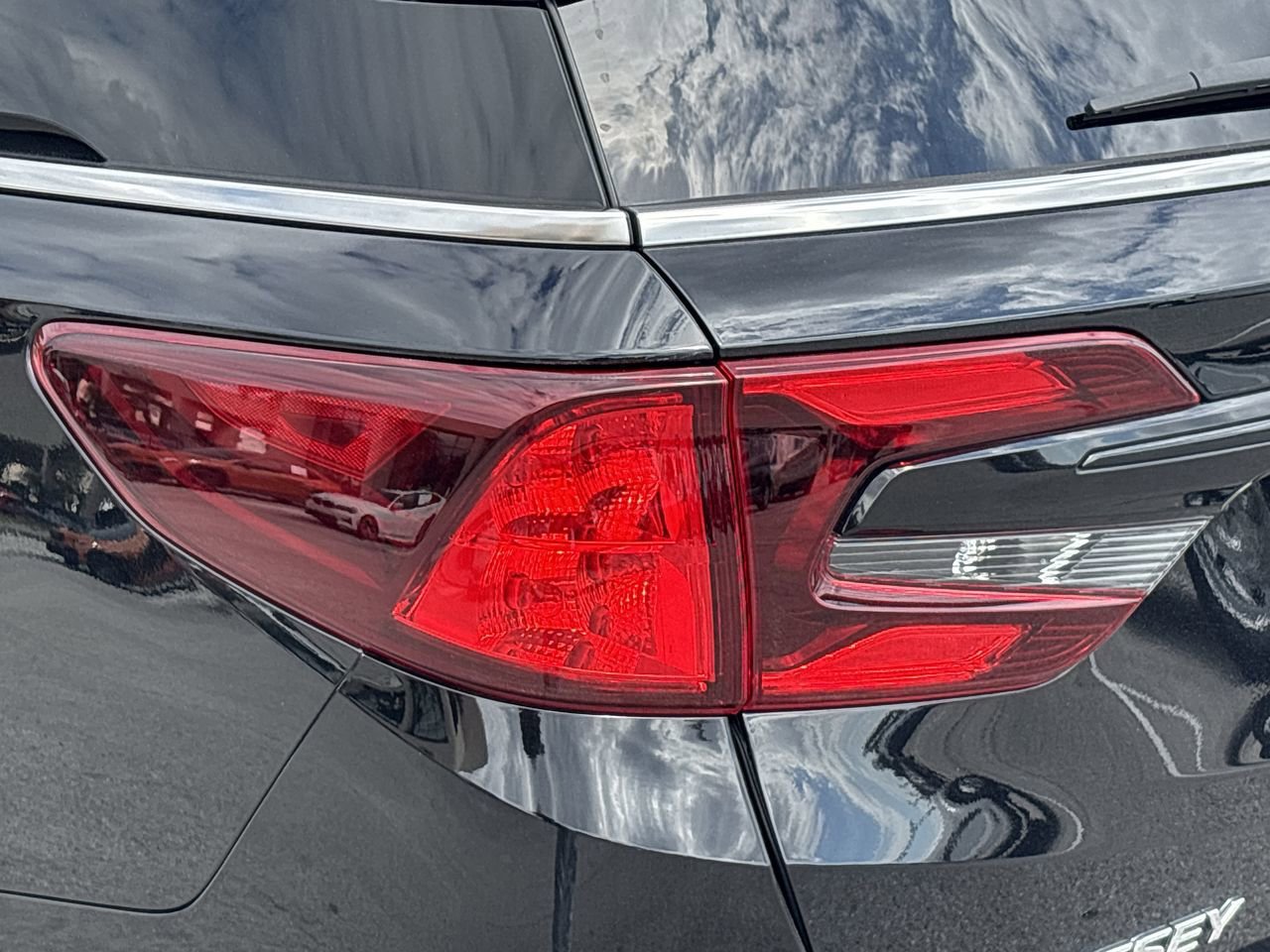 Used 2024 Honda Odyssey Sport image 13