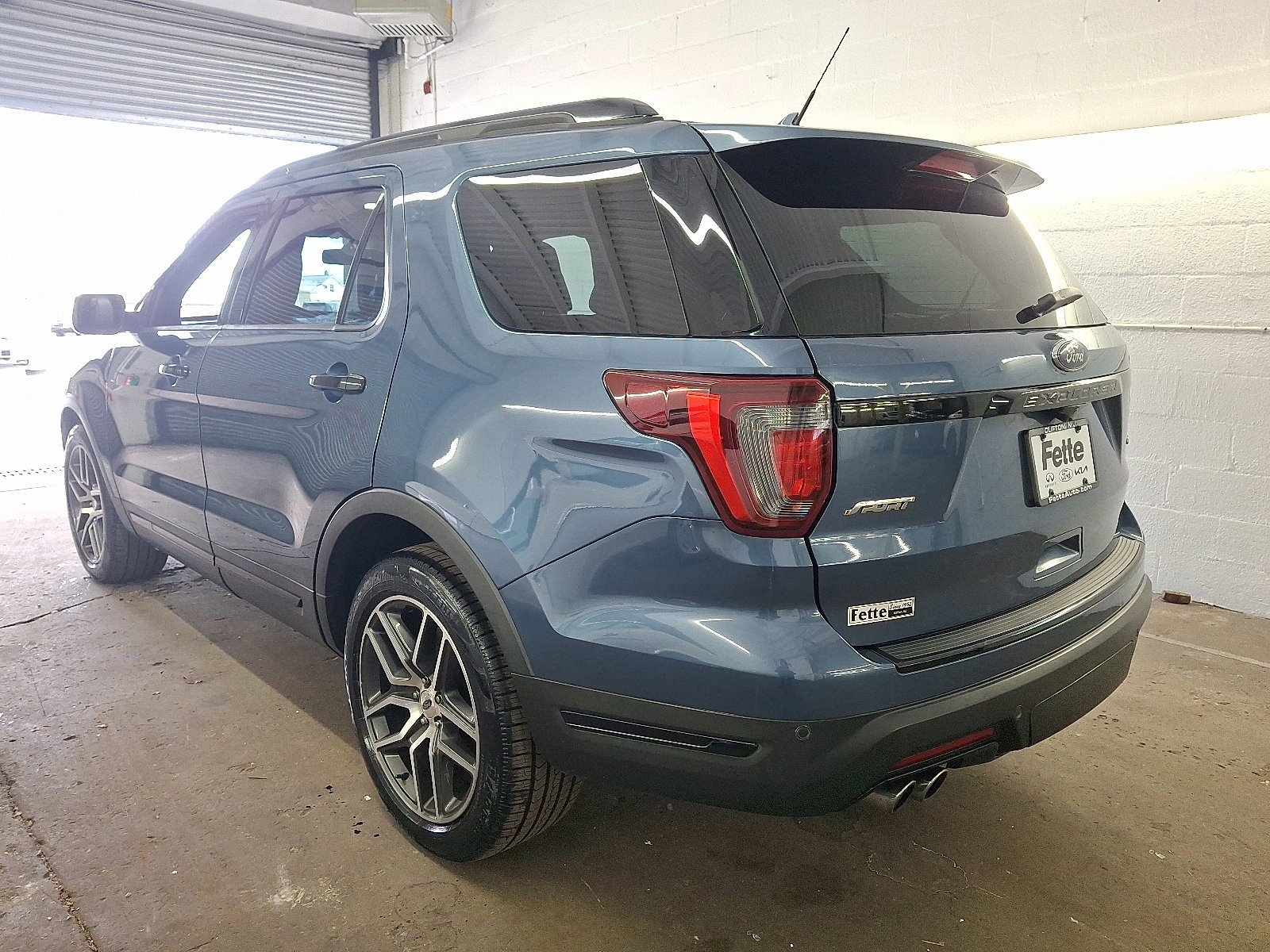 Certified 2018 Ford Explorer Sport image 4