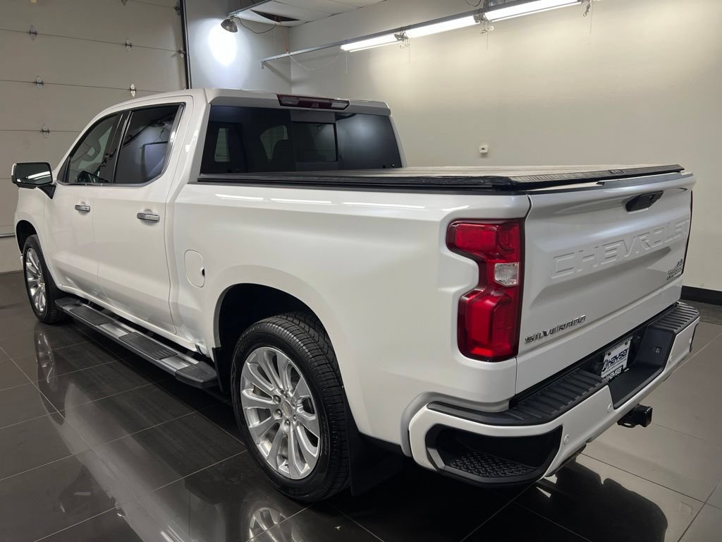Used 2019 Chevrolet Silverado 1500 High Country w/ Technology Package AWD/4WD image 4