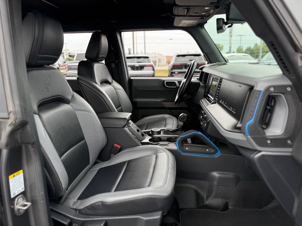 Certified 2022 Ford Bronco Black Diamond AWD/4WD image 15