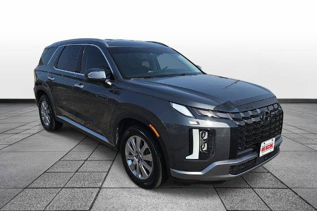Used 2024 Hyundai Palisade SEL FWD image 3