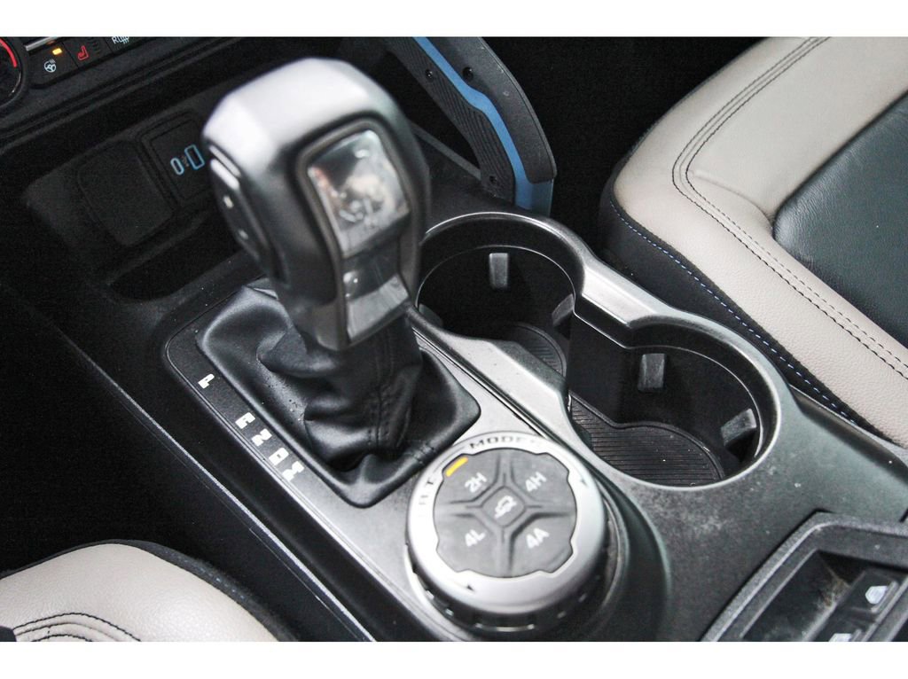 Certified 2022 Ford Bronco Wildtrak AWD/4WD image 28